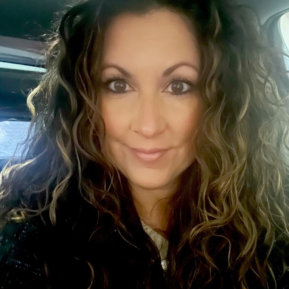 Meet your Posher, Noelle